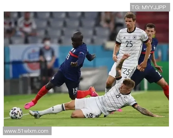 坎特：从篮球场到社会舞台的多重身份与影响力探讨