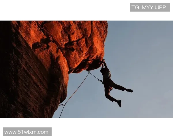 重庆攀岩队在攀岩节奏排名中创下新高展现团队实力与拼搏精神