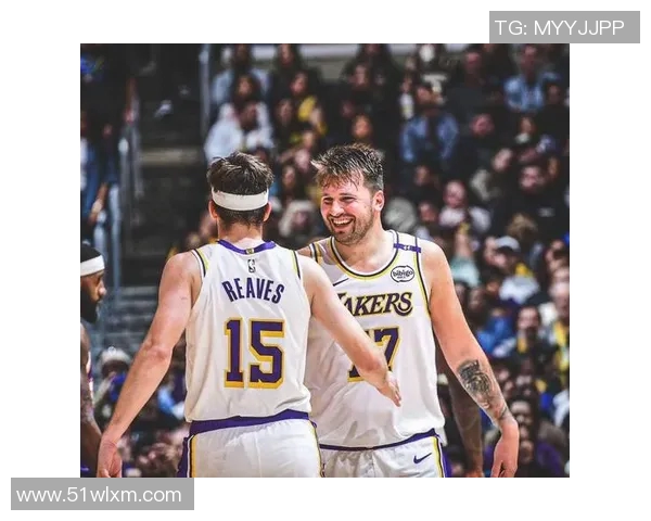 2018年10月4日雷霆队与活塞队精彩对决回顾与赛后分析 2018年10月4日雷霆队与活塞队精彩对决回顾与赛后分析