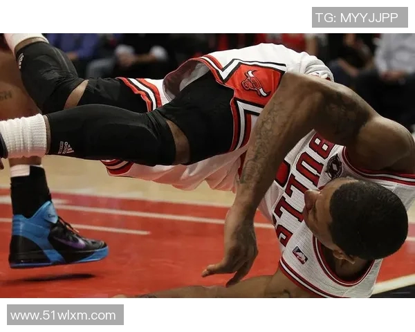 公牛队迎战猛龙队罗斯复出助力球队争胜再创辉煌